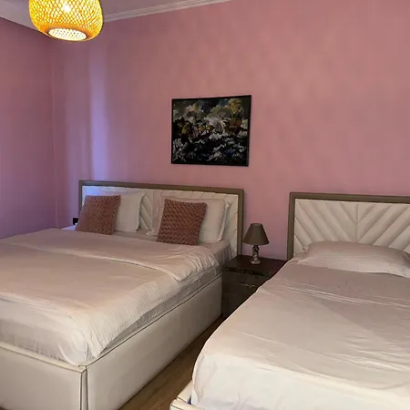 Hotel Misk & Tirana